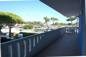 Beautiful apartment near the beach - A C - Carport